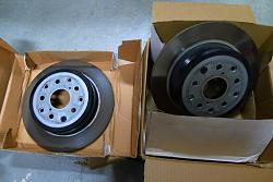 FS: Lexus IS300 oem front and rear rotors set (pickup only)-p1000181.jpg