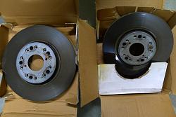 FS: Lexus IS300 oem front and rear rotors set (pickup only)-p1000185.jpg