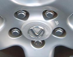 WTB 17&quot; OEM Optional 2001 GS430 Center Cap-yepp.jpg