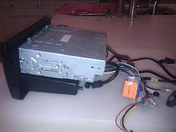 Trade single din adapter for factory cd magazine-img_20101120_093218-radio-wt-wh.jpg
