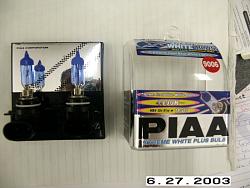 FS: PIAA  XTREME WHITE PLUS BULB for 9006 housing-piaafogs.jpg