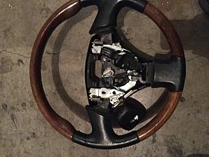 GS wood grain steering wheel and airbag-img_0614.jpg