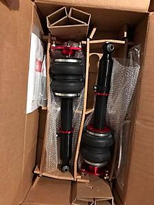 BNIB Airlift Air Struts (F&amp;R Complete)-28685038_1986289068288007_3415124716095176543_n.jpg