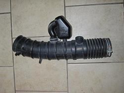 Intake upper hose (stock)-img_4784.jpg