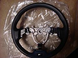 OEM ISF Steering Wheel w/blue in bottom-dsc01544.jpg
