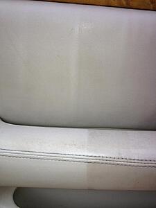 Tire marks on rear seat-4mc0z.jpg