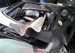 Audi R8 impaled on guardrail. Driver survives ( amazingly )-audi-r8-skewered-on-guard-rail_100302027_m.jpg