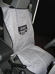 Any other Toyota Venza fans??????-seat-towel-jeep.jpg