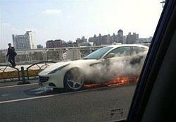 New Ferrari FF in flames. Here we go again !!-395227_10150542201295143_10344285142_9345814_1415536201_n.jpg