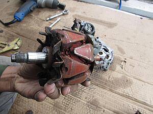 How an Alternator Works-jazpmpt.jpg