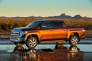 Redesigned 2014 Tundra coming to Chicago - February 7-d7k7exy.jpg