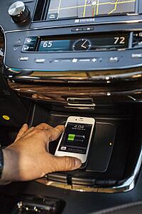 2013 Avalon features first in the world wireless charging via Qi wireless-d1gtj.jpg