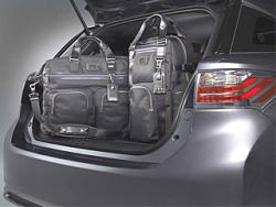 SE F Sport vs F Sport - What's the Difference?-2012-lexus-ct-200h-f-sport-special-edition-deck-and-luggage-320x240.jpg