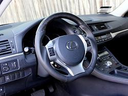 2011-2012 CT200h Sport Steering Wheel/Black Carbon Fiber Top (Gray Stitching)-543035_10150807478310776_253410680775_9871407_1001189587_n.jpg