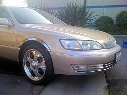 1998 Lexus ES 300-passfront.jpg