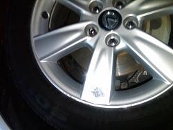 wheel corrosion 05ES330-img00013-20110528-1836-1-.jpg
