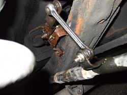 Is it bushings or strut mounts that's squeaking?-dscf0418.jpg