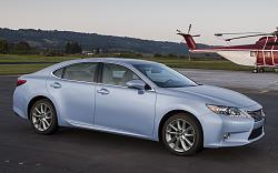 Lexus center caps on Toyota Avalon wheels-2013-lexus-es350-front-three-quarter1.jpg