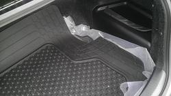 Rubberized trunk mat-imag1091.jpg