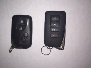 How can I lock my smart key in my car?  (beach)-key-fobs-new-and-old.png