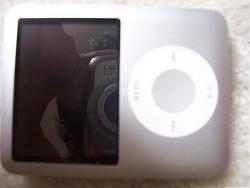 fs:silver ipod nano 4gb 3rd gen-silver-nano-front.jpg