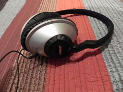 Bose Around Ear Headphones-dscn1369.jpg