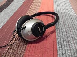 Bose Around Ear Headphones-dscn1368.jpg