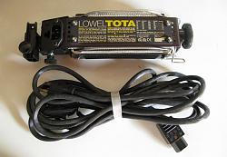 FS: Lowel Tota hot light and spare bulbs-cgs06.jpg