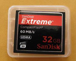 (SOLD) San Disk CF 3x16G &amp; 32G-sandisk32g78.jpg