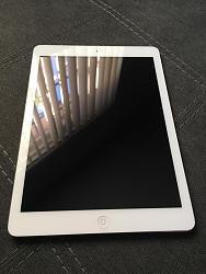 Socal: Apple IPad Air 32gb wifi-img_7226.jpg