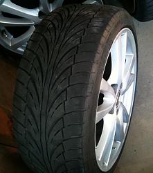 Need help on 18&quot; tire that looks weird-img_0301.jpg