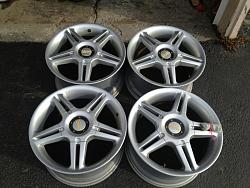 17'' wheel tire size.  Rims are 9.5 wide-img_1648.jpg