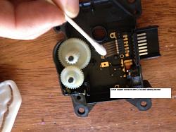 DIY Repairing Air Mix Servomotors-11i-clean-1st-servo-contacts.jpg