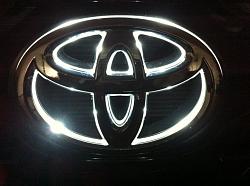 Lexus LED Emblem!-toyota.jpg