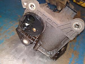 Transfer Case Actuator Leaking - HELP!-actuator.jpg