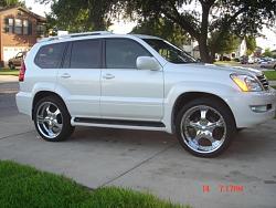 Got my 24s put on-resized2.jpg