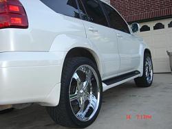 Got my 24s put on-resized3.jpg