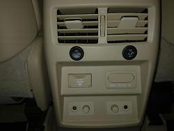 Rear heated/ventilated seats-22-10-11-017.jpg
