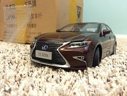 Diecast 2016 ES300h 1:18 scale-photo2.jpg