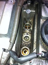 how to remove the oil from spark plug hole-photo-2-.jpg