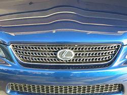 what grille you got?-stock-grill-close.jpg