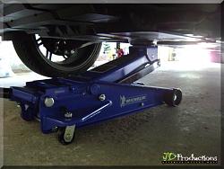 Axle Stand-lexusoilchange-05.jpg