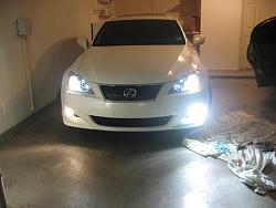 2IS with OEM headlamp HIDs and 4500K Xtec HID Fogs-hid.jpg