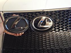 Lexus Black Pearl Emblems Installed-6photo.jpg