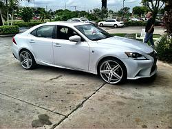 Anyone have any pics of 20&quot; wheels without lowering?-lexus87.jpg