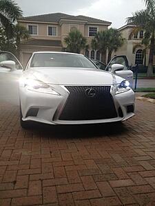 New IS350 F Sport White/Red-jpgjbpx.jpg