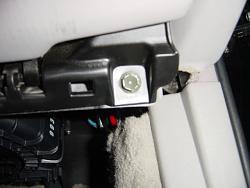 Removing CD changer from glove compartment-dsc00845.jpg