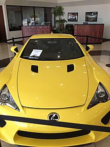 LFA on the showroom floor @ Arrowhead Lexus in AZ-img_1260.jpg