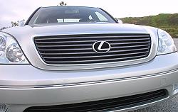 LS430 grill paint-01.lexus.ls430.badge.500.jpg