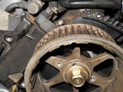 How to turn the camshaft pulley to match timing mark on the belt?-1.jpg